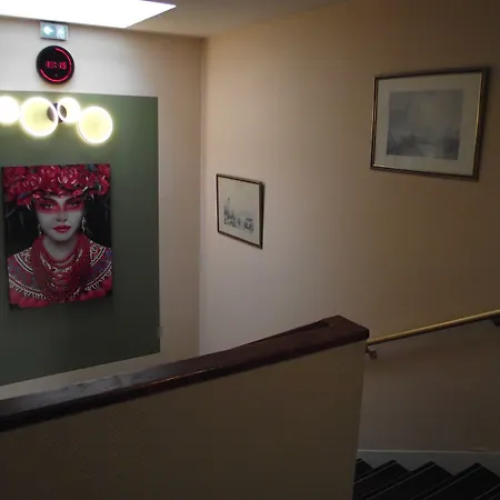 Quick Palace Le Mans Nord St Saturnin 2*