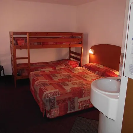 Quick Palace Le Mans Nord St Saturnin Szálloda 2*